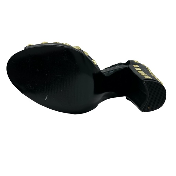 STEVE MADDEN "HUNNIE" BLACK ANKLE STRAP OPEN TOE HEELS WITH GOLD STUDS - Picture 7 of 16